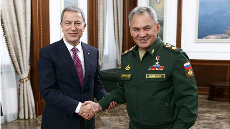 Turkish, Russian defense ministers discuss situation in northern Syria
