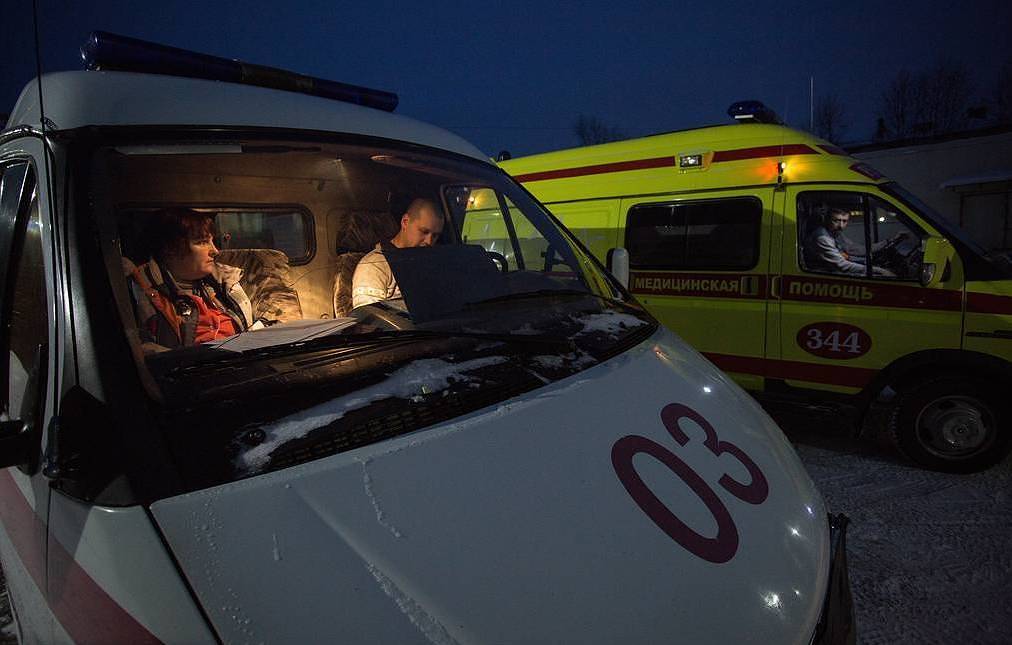 Two dead, 15 hurt in commuter bus crash in Lipetsk region