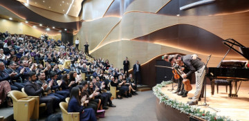 Int'l Mugham Center hosts concert program on World Azerbaijanis Solidarity Day and New Year
