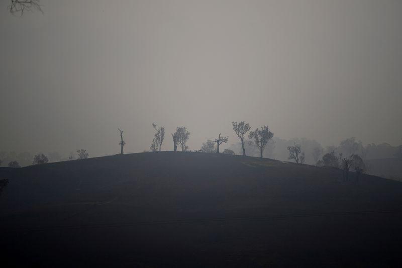 Australian bushfire smoke drifts to South America