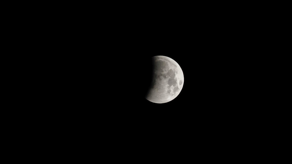 First lunar eclipse of 2020 begins - Live streaming