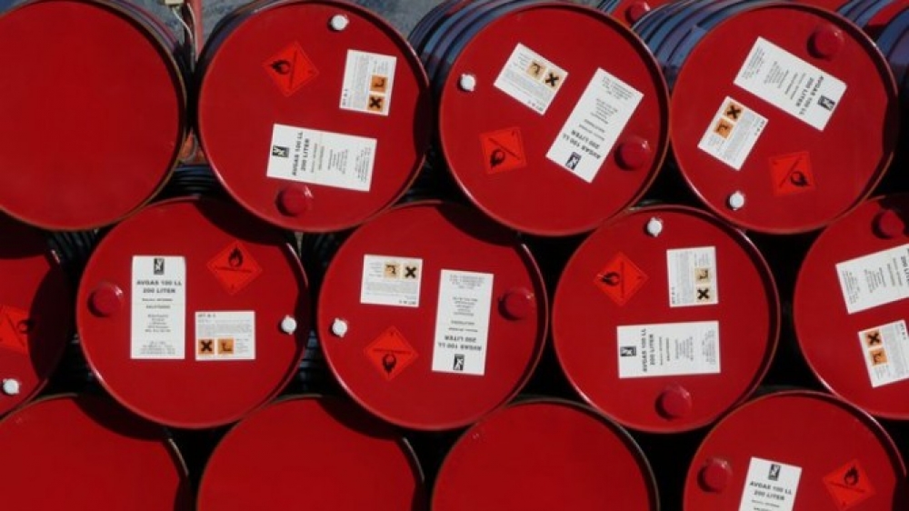 Oil prices decrease on world markets