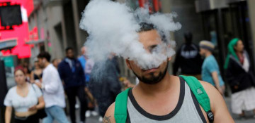 U.S. vaping-related deaths rise to 60, cases of illness to 2,668
