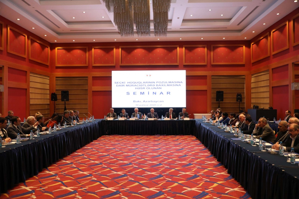 Azerbaijan CEC hosts seminar for members of expert group