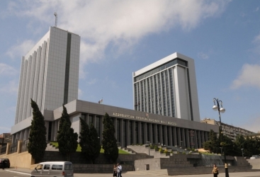 1400 candidates run for parliamentary elections