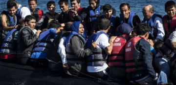 Greek plan to stop migrant boats with floating barriers