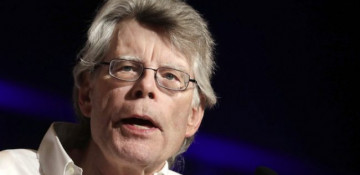 Stephen King quits Facebook over concerns of of 'false information'