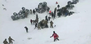 Avalanche buries search team, 33 killed in Turkey (UPDATED)