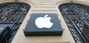 Apple fined in France over iPhone-slowing software