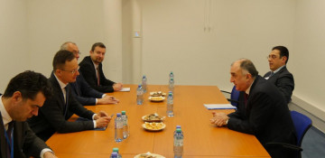 Azerbaijan, Hungary discuss development of mutually beneficial co-op 