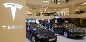 Tesla recalls thousands of vehicles over power steering issue