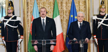 Azerbaijani, Italian presidents make press statements