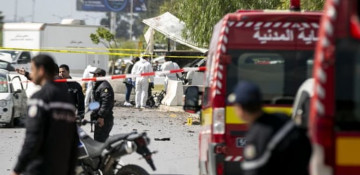 Tunisia suicide attack kills five police officers near US embassy