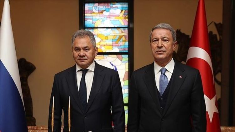 Russian and Turkish defense ministers discuss situation in Idlib