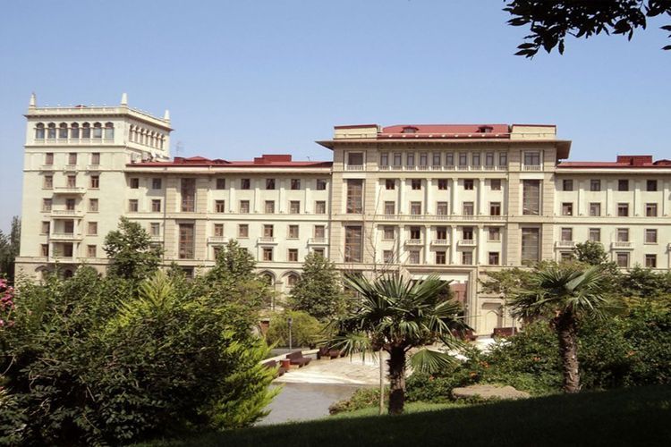 Temporary addition to salaries of doctors, participating in fight against coronavirus infection, determined