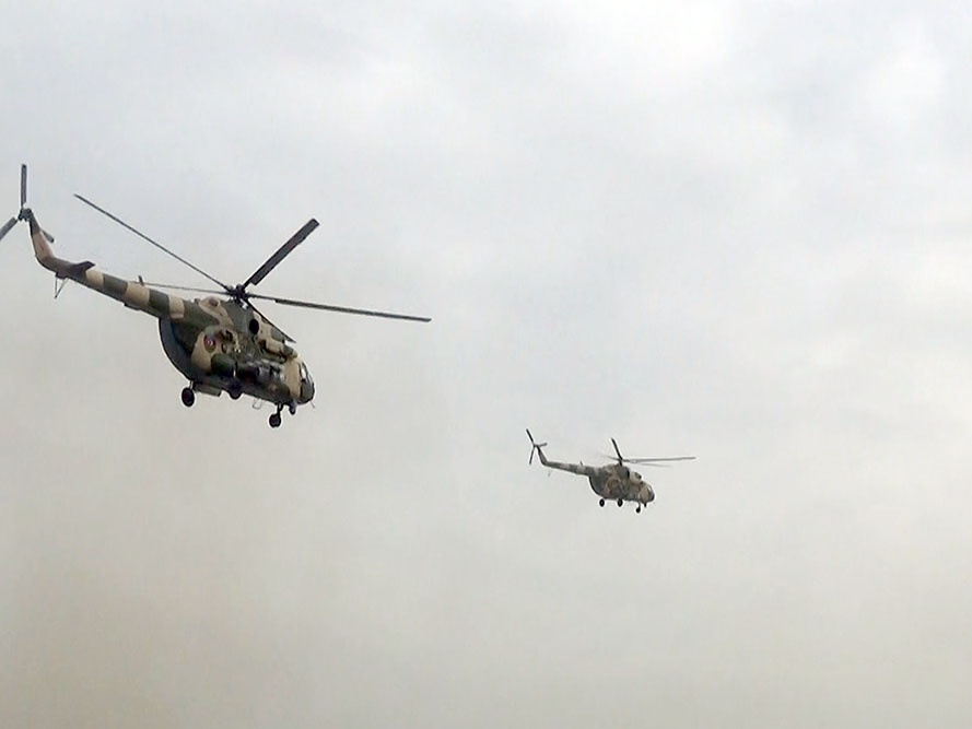 Azerbaijani Air Force’s helicopter units conduct training flights (VIDEO)