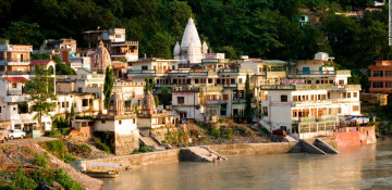 Foreign tourists found self-isolating in Indian cave