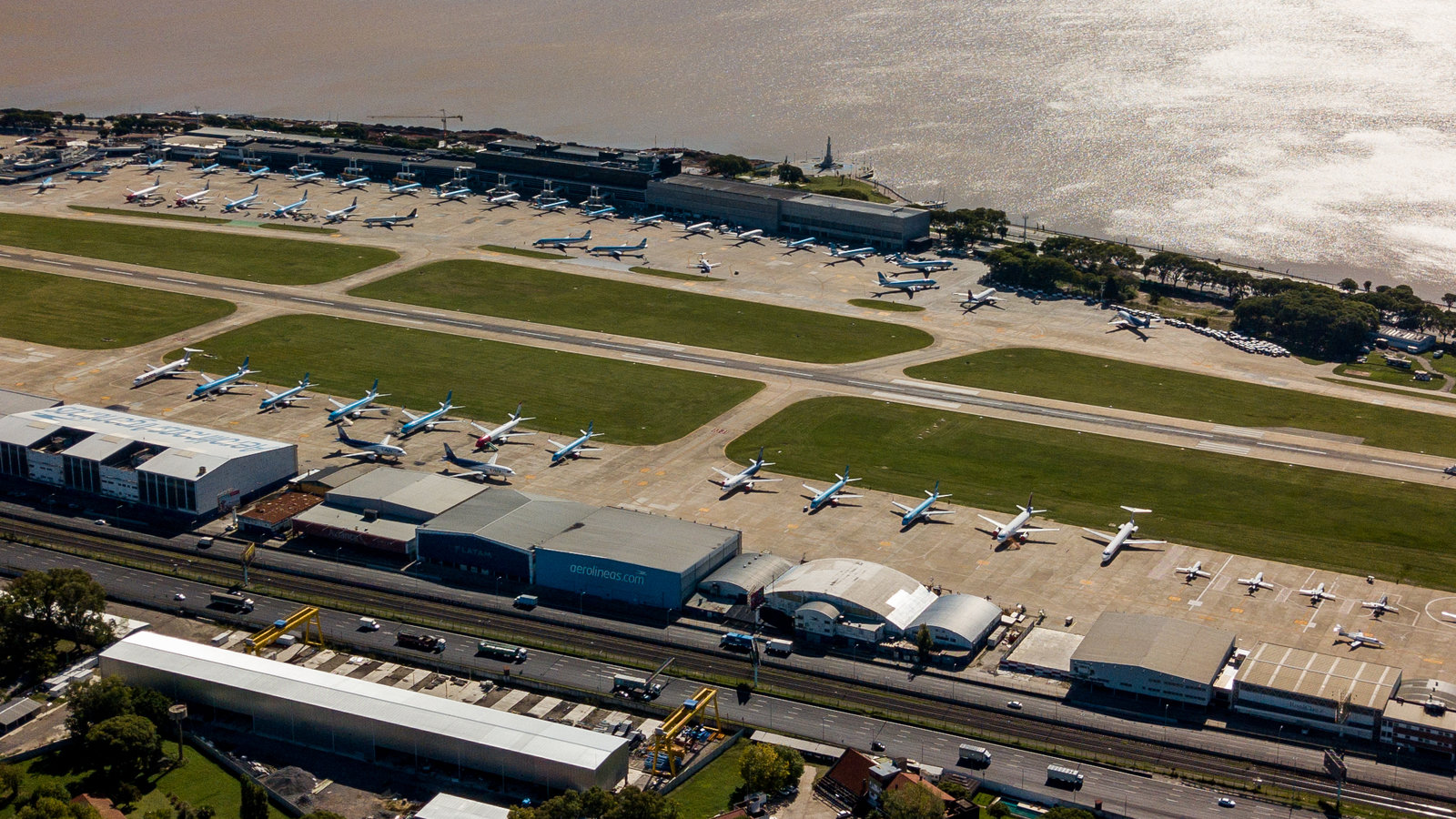Argentina bans commercial flight sales until 1 September