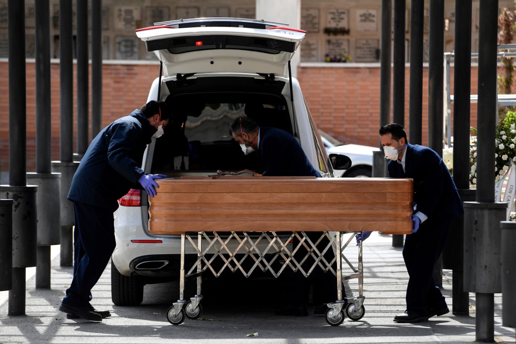Spain's COVID-19 daily death toll falls to lowest in nearly six weeks