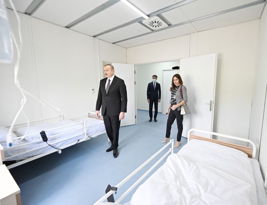 Azerbaijani president and first lady inaugurate first modular hospital complex