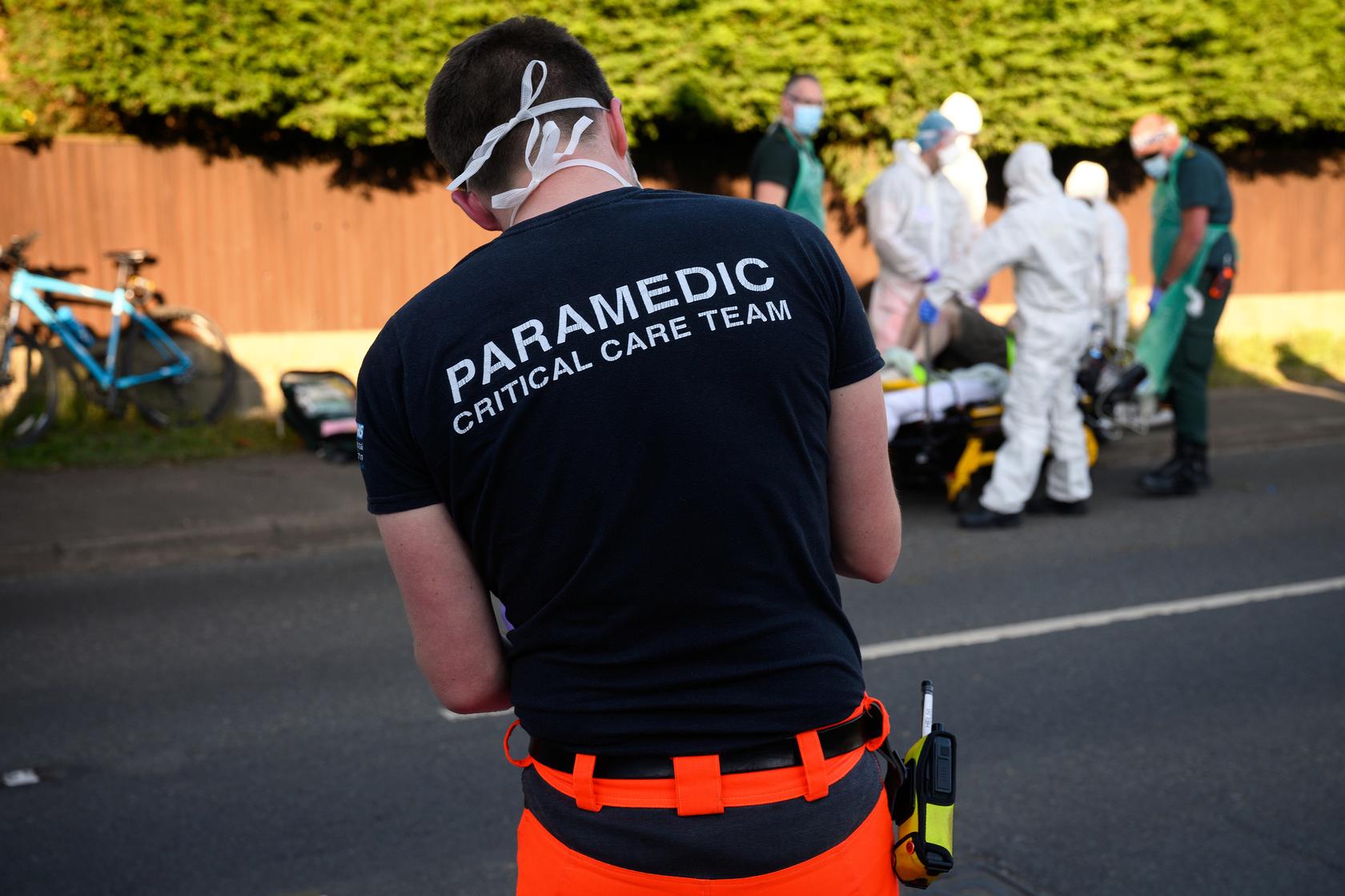 Britain's COVID-19 death toll rises 539 to 30,615: minister