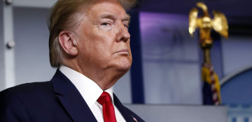 Trump tests negative for coronavirus, White House says, after report valet infected