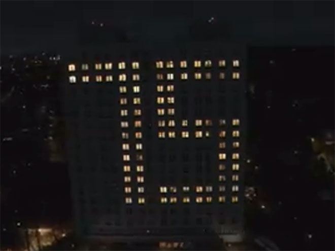 Number ‘75’ lit up in windows of Russian mission to UN’s building (VIDEO)