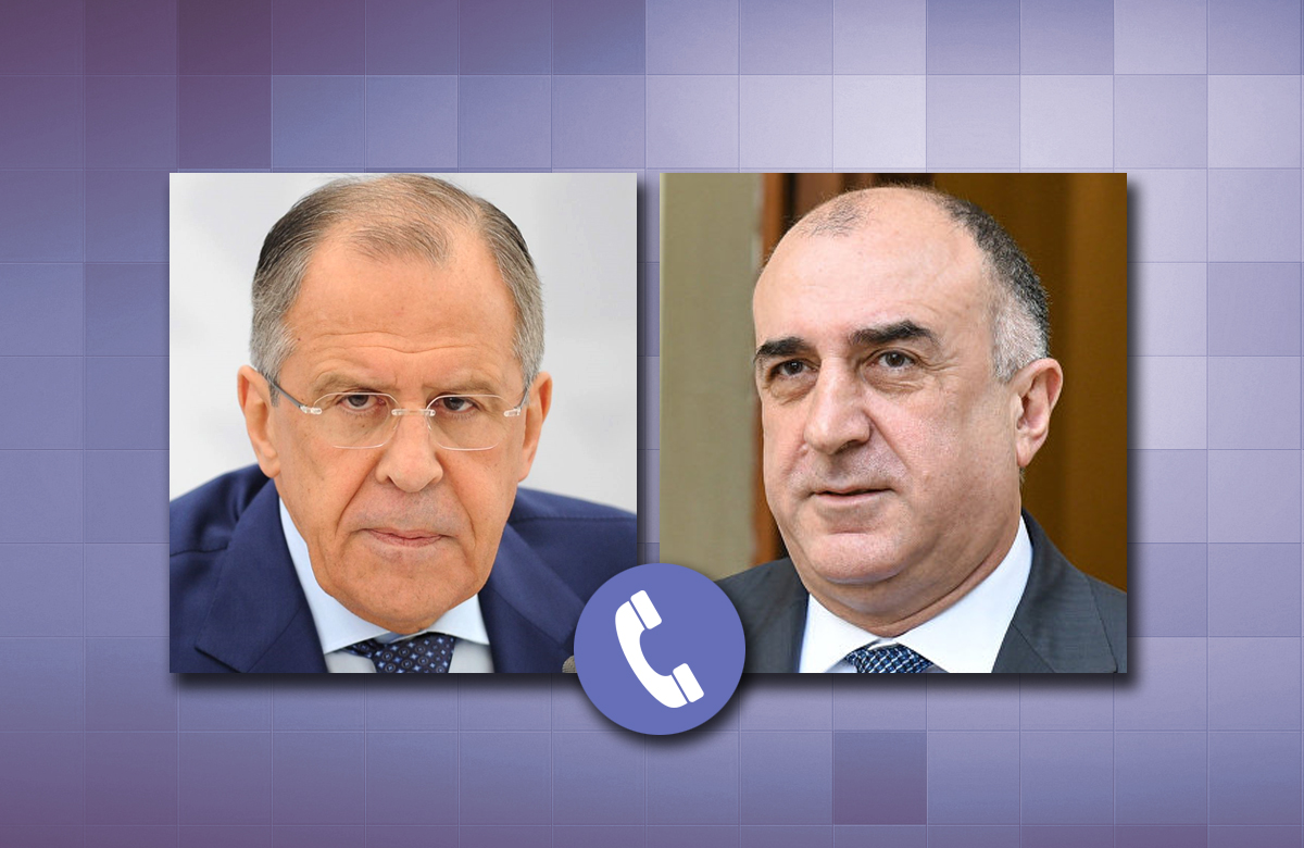 Azerbaijani, Russian FMs hold phone conversation
