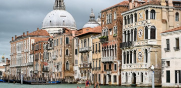 We will have summer tourist season, promises EU