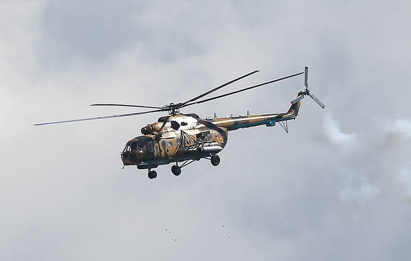 Mi-8 military helicopter crash lands near Moscow, casualties reported
