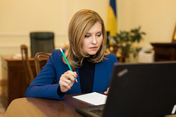 Ukraine president's wife tests positive for coronavirus