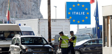 EU countries reopen borders without returning to free travel yet