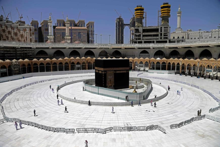Saudi Arabia says pilgrims aged over 65 forbidden to perform Hajj amid COVID-19
