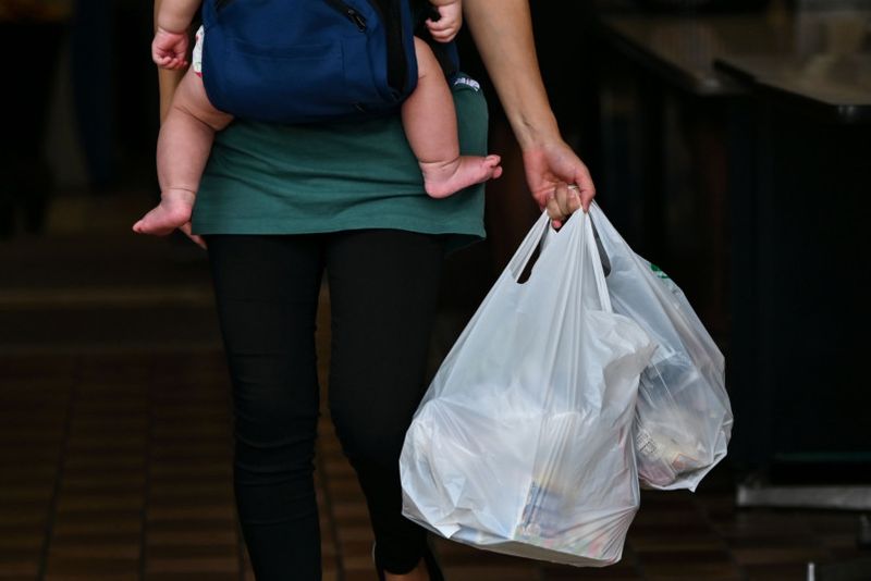 Japan begins charging for plastic bags