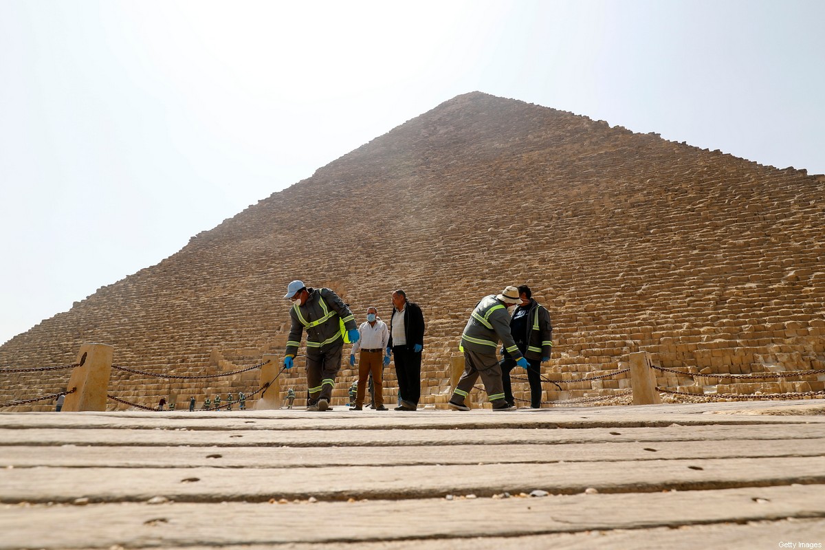 Egypt reopens airports and welcomes tourists to pyramids after COVID closure