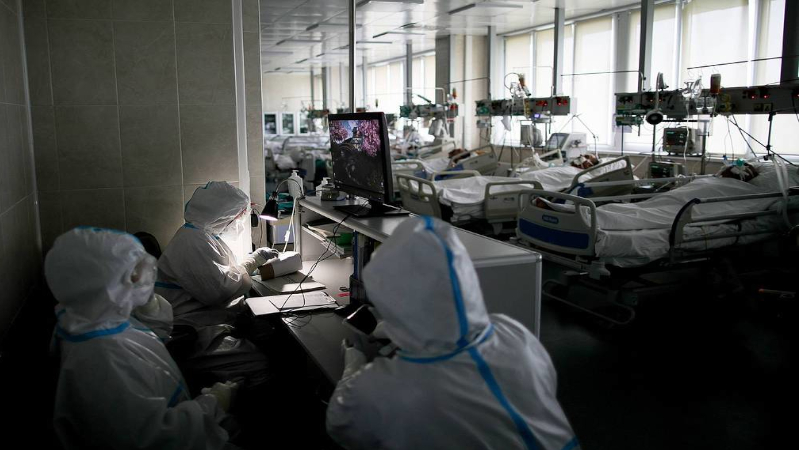 Russia’s COVID-19 cases top 700,000