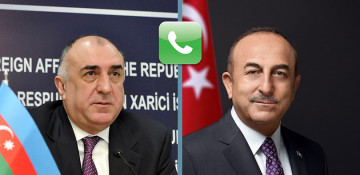 Azerbaijani, Turkish FMs hold phone conversation