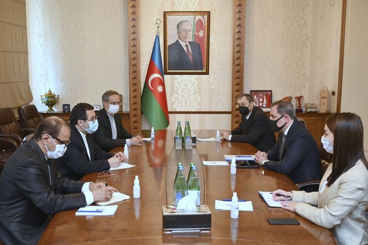 Azerbaijani FM receives outgoing Iranian ambassador