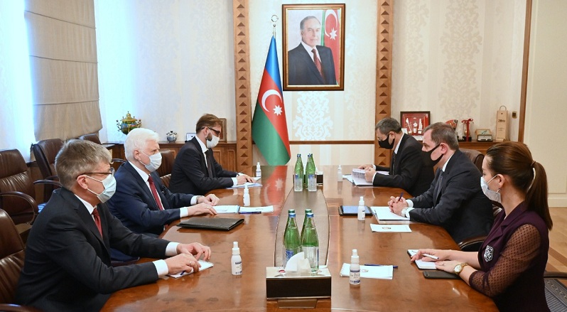 Azerbaijani FM receives Russian ambassador
