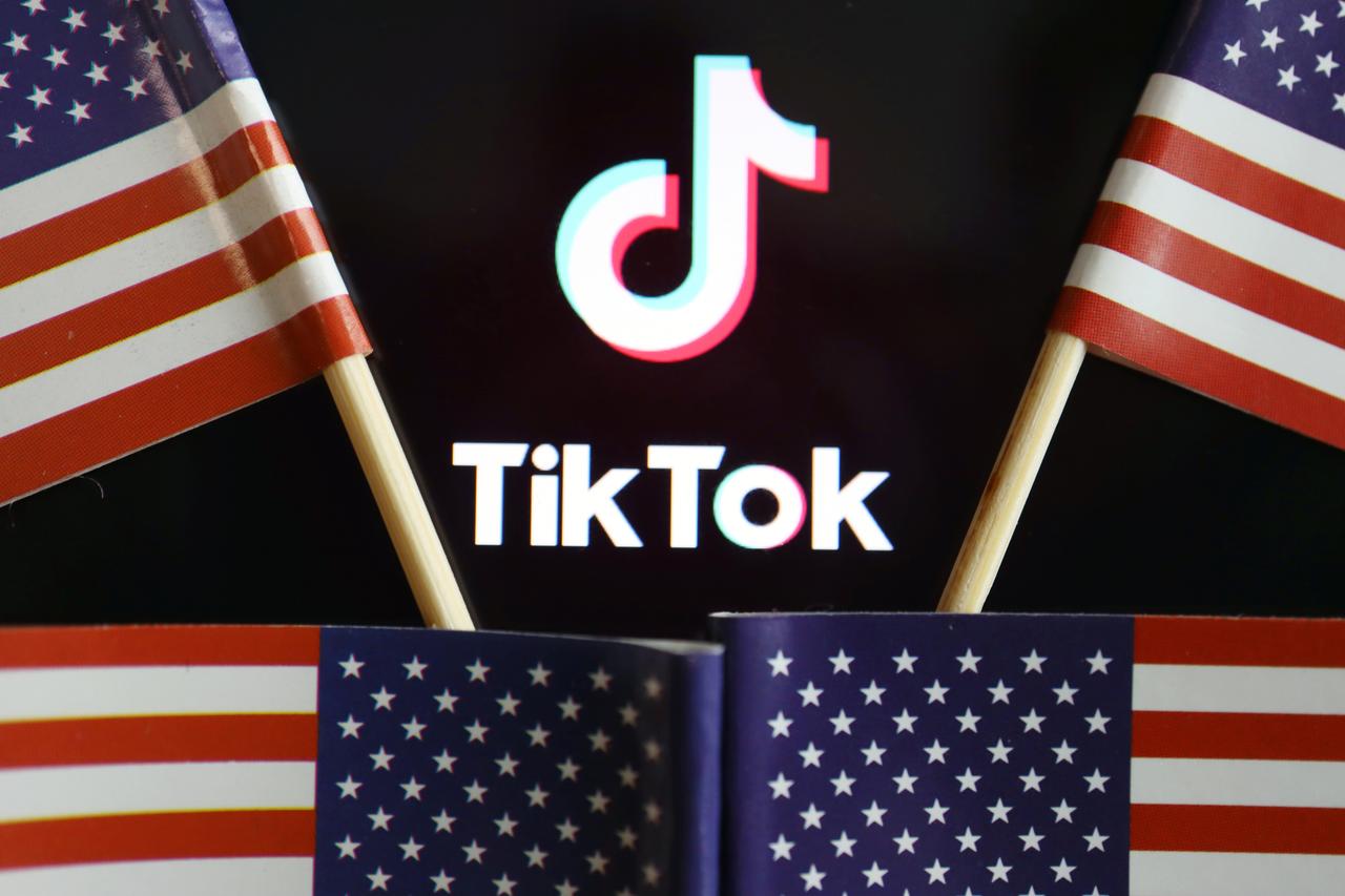 Trump says he will ban TikTok app in US