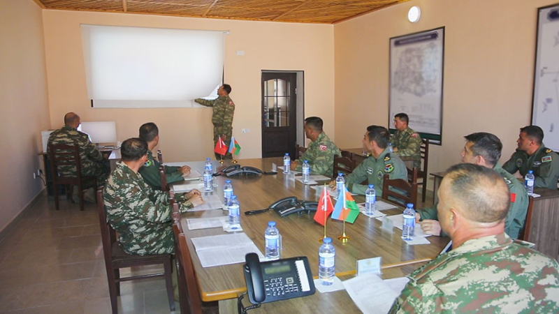 Azerbaijan-Turkey joint military drills continue (VIDEO)