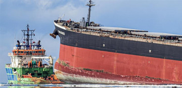 Mauritius braced for ‘worst case scenario’ over oil tanker leak, says PM