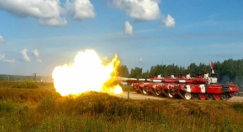 Azerbaijani tank crews continue training for the Tank Biathlon contest