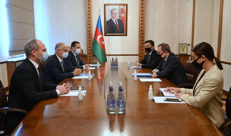 Azerbaijani FM meets with UN Resident Coordinator