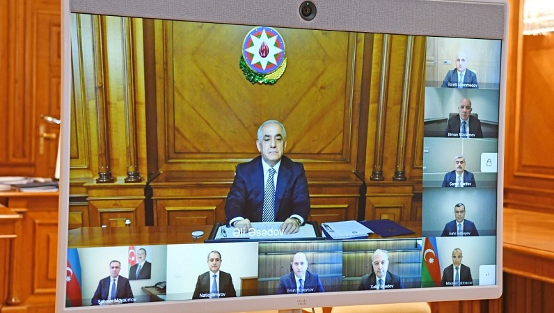 Azerbaijani Economic Council holds first meeting