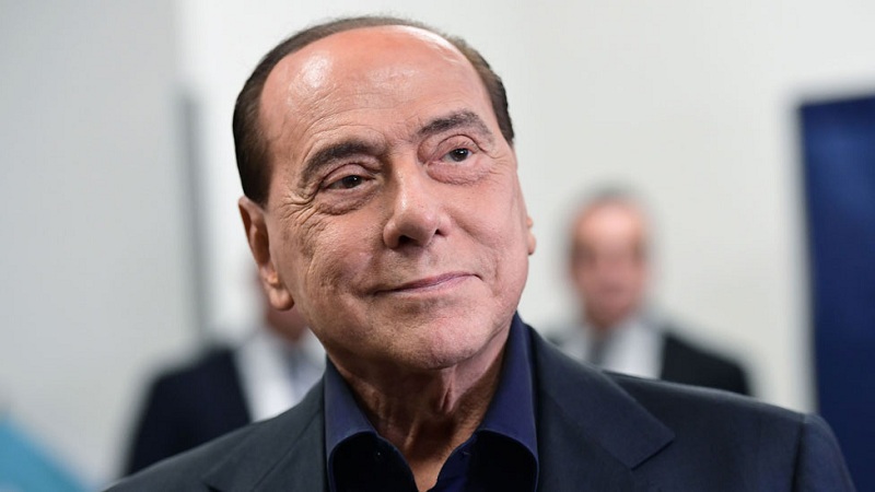 Italy's Berlusconi leaves hospital after virus scare