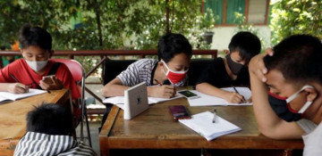 Starved of wifi, Indonesians trade plastic trash to study online