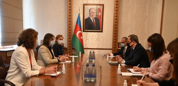 FM Jeyhun Bayramov meets Head of ICRC Delegation