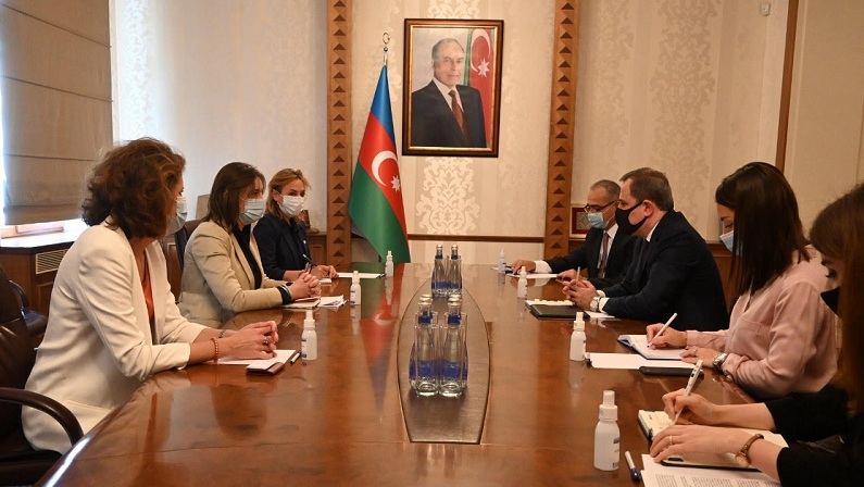 FM Jeyhun Bayramov meets Head of ICRC Delegation