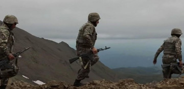 Armenian army retreats in panic